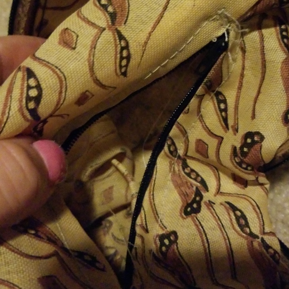 Adorable kids coconut purse - Picture 4 of 4